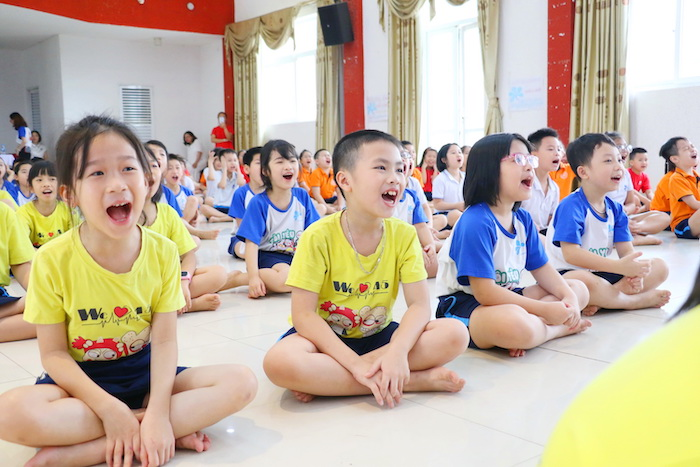 Hàng nghìn học sinh Thủ đô đồng diễn hưởng ứng ngày Quốc tế Yoga - 8