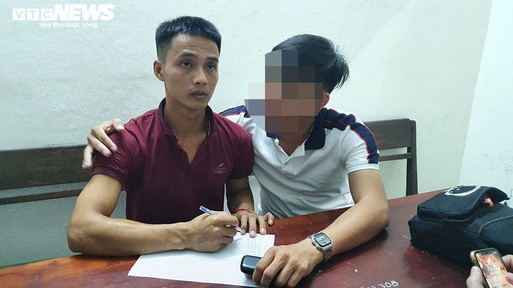 Sao công an lại ôm, cười nói thân mật với tên tội phạm nguy hiểm Triệu Quân Sự? - 1