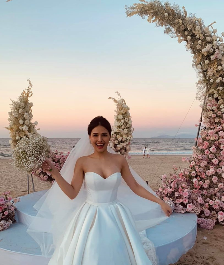 Ảnh đẹp lễ cưới của sao phim 'Ghét thì yêu thôi' và chồng đại gia - 1