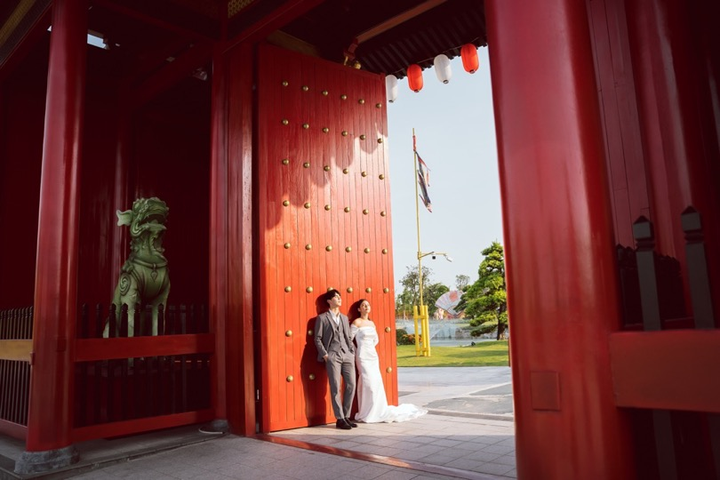 Ngất ngây bộ ảnh cưới đẹp như mơ tại vườn Nhật Bản Vinhomes Smart City - 1