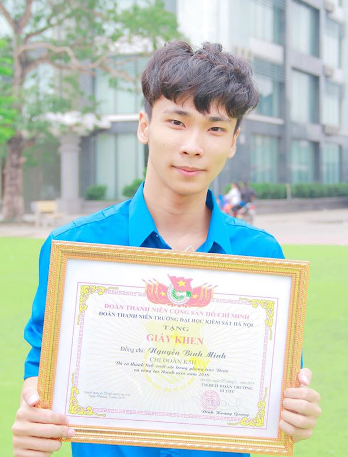 Nam sinh điển trai của trường Kiểm sát và hành trình theo đuổi đam mê nhiếp ảnh - 1