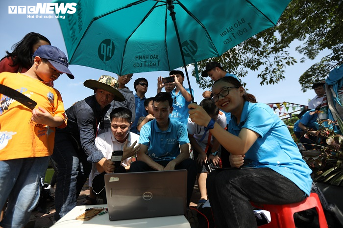 Ngắm nhật thực tuyệt đẹp ở Việt Nam, 11 năm mới có một lần - 12