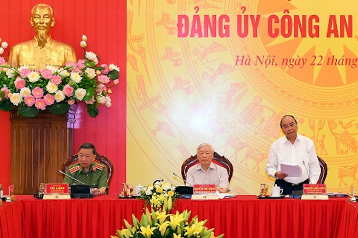 Tổng Bí thư: Không để cán bộ vi phạm vào cấp ủy - 2