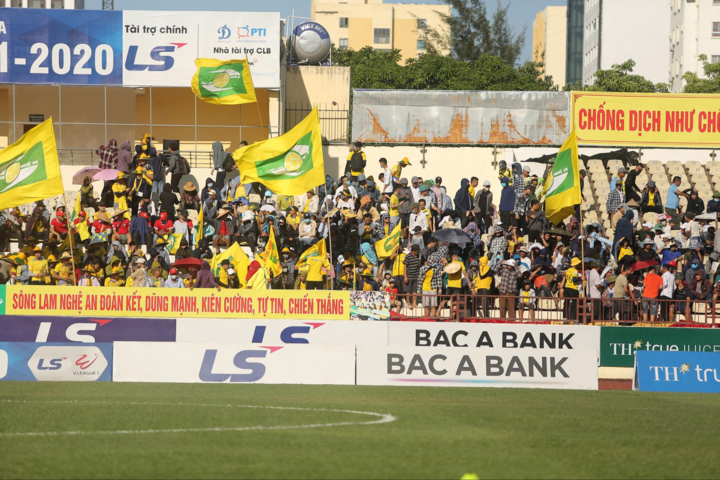 Trực tiếp SLNA vs CLB TP.HCM, vòng 6 V-League 2020 - 4