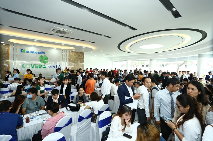 Hơn 400 khách hàng tham dự lễ mở bán căn hộ 3 phòng ngủ dự án Lovera Vista - 1