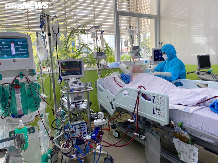 Hành trình kỳ diệu giành lại sự sống cho phi công người Anh - 3