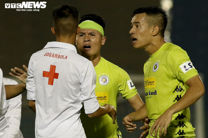 Từng quyết liệt bảo vệ Duy Mạnh, Hà Nội FC sao chưa lên tiếng cho Quang Hải - 2