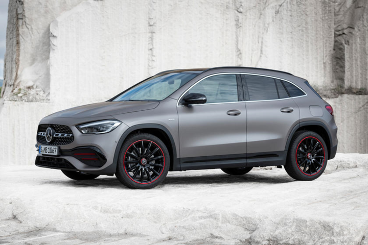 Tiết lộ giá của Mercedes-Benz GLA 2021 - 1