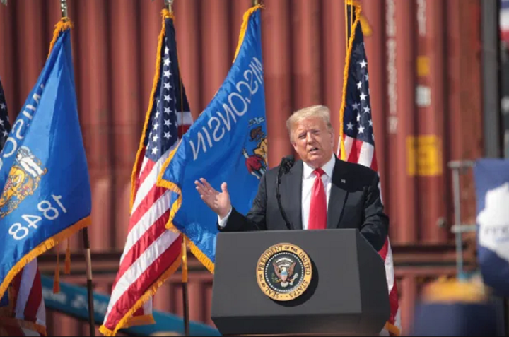 Đối thủ nào khiến Tổng thống Trump khó đối phó hơn cả Nga - Trung? - 1