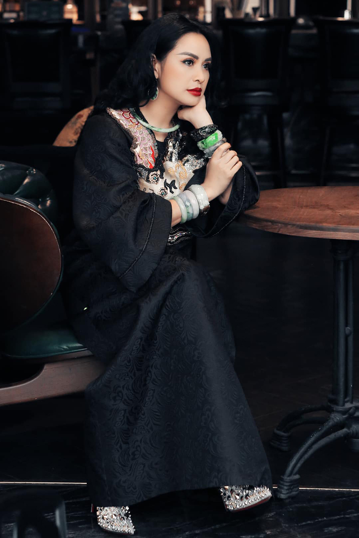 Nhan sắc trẻ mãi không già của ca sĩ Thanh Lam ở tuổi ngũ tuần - 4