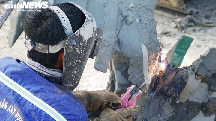 Gồng mình mưu sinh dưới ‘chảo lửa’ Đà Nẵng những ngày nắng cực độ - 7