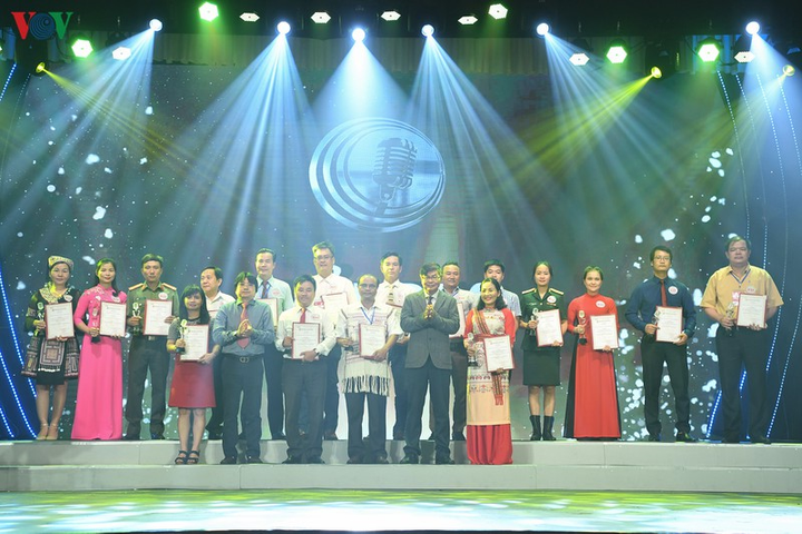 Toàn cảnh Lễ bế mạc và trao giải Liên hoan Phát thanh toàn quốc lần thứ XIV - 16