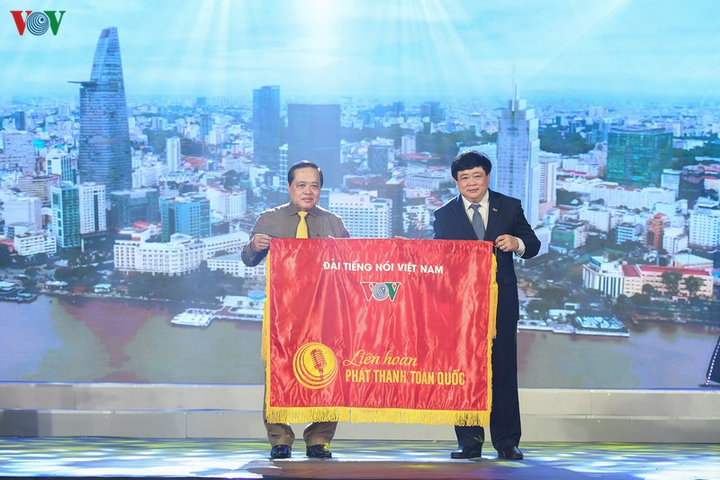 Toàn cảnh Lễ bế mạc và trao giải Liên hoan Phát thanh toàn quốc lần thứ XIV - 18