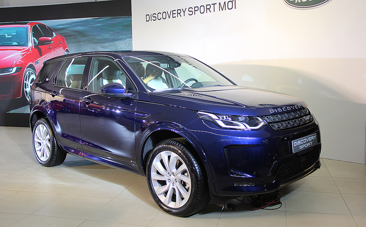 Land Rover Discovery Sport 2020 giá từ 2,6 tỷ đồng - 1