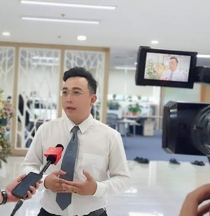 Bé sơ sinh bị bỏ rơi dưới hố ga dưới nắng nóng qua đời: Cần khởi tố người mẹ - 2