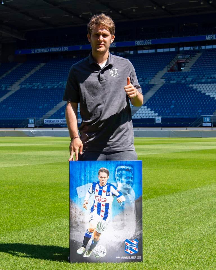 Thêm 7 cầu thủ chia tay SC Heerenveen, không có Đoàn Văn Hậu - 6