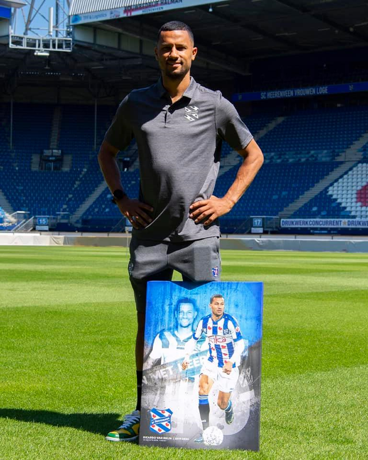 Thêm 7 cầu thủ chia tay SC Heerenveen, không có Đoàn Văn Hậu - 8