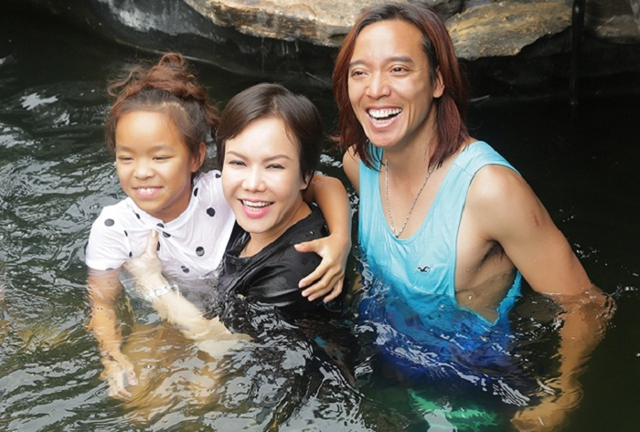 Việt Hương từng nói gia tài đủ ăn cả đời, sao vẫn miệt mài chạy show? - 3