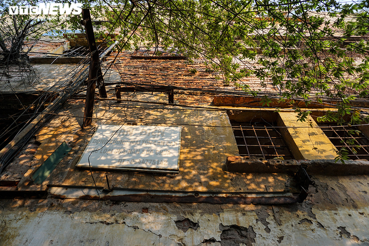 Kinh hãi loạt khu tập thể cũ chờ sập, chực đè người, dân Hà Nội vẫn bám trụ - 12