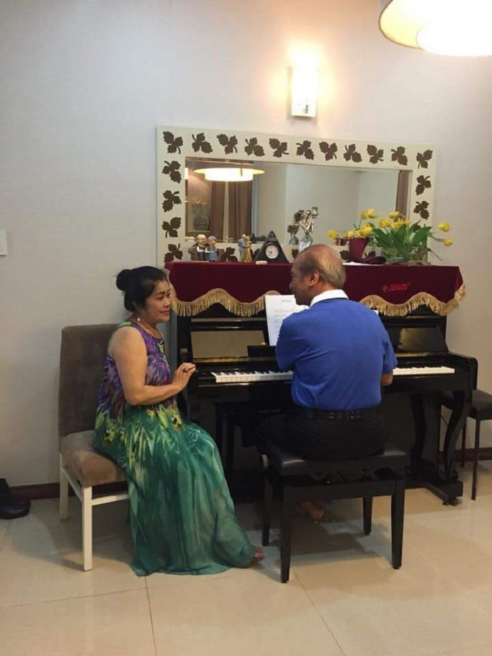 Chân dung người vợ kém 18 tuổi của NSND Trần Hiếu - 4