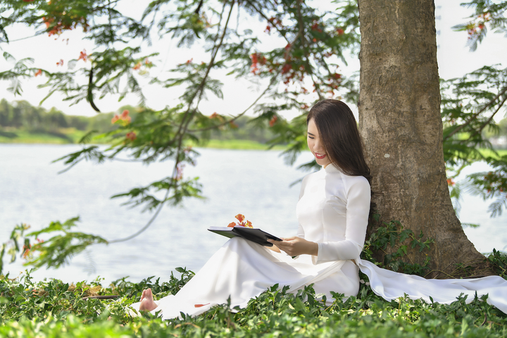 Vẻ đẹp thướt tha của nữ sinh Hà thành khiến bao chàng trai say đắm - 7