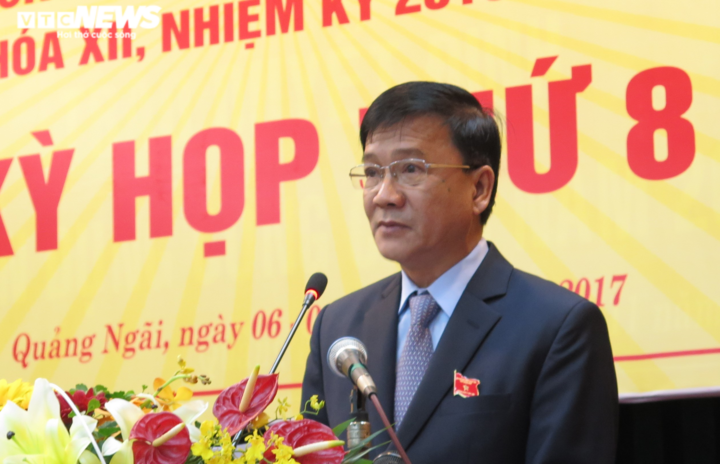 Chủ tịch Quảng Ngãi nghỉ hưu trước tuổi - 1