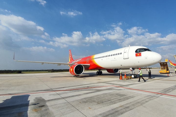 Vietjet được vinh danh với giải thưởng 'Giao dịch tàu bay của năm' - 1