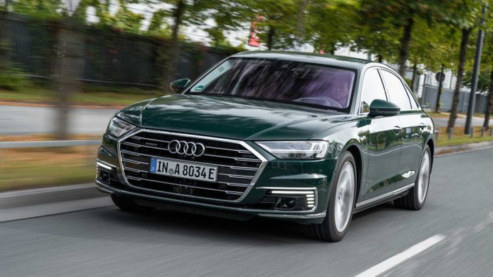 Loạt xe có tính năng tự lái tốt nhất năm 2020 - 4