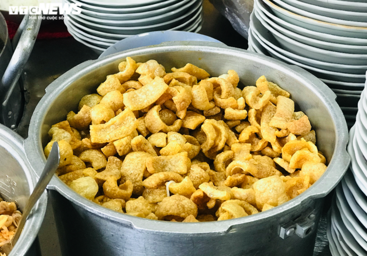 Món bún cua thối nổi tiếng phố núi Pleiku - 8