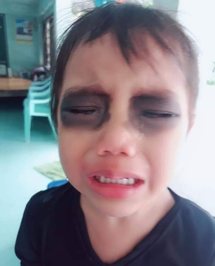 Bé gái khóc thét vì 'độc chiêu' cai điện thoại của mẹ - 3