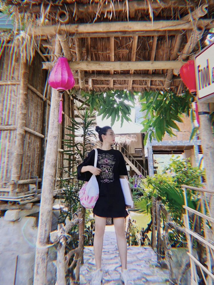 Hot girl Đại học Kiến trúc Hà Nội gieo thương nhớ với gương mặt khả ái - 4