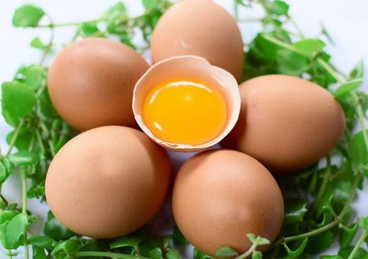 Những ai không nên ăn nhiều trứng gà? - 1