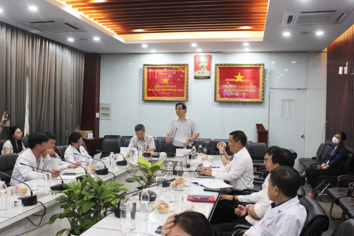Phi công người Anh đủ điều kiện sức khỏe về nước ngày 12/7 - 1