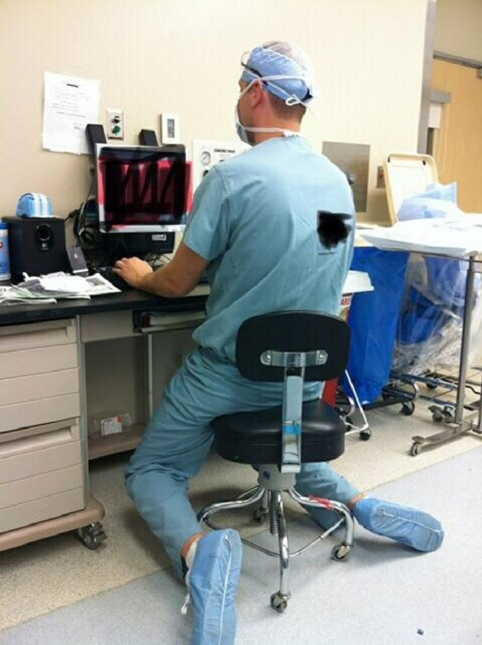 Loạt ảnh hài hước về nỗi khổ của người cao kều khiến dân mạng cười vỡ bụng - 17