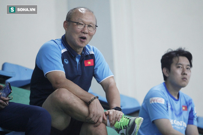 HLV Lê Thụy Hải: 'U22 Việt Nam mà sức lực thế thì buồn, SEA Games đến nơi rồi' - 2