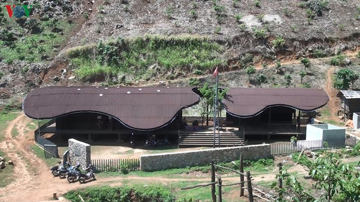 Ngỡ ngàng điểm trường Bó Mon đẹp như cổ tích giữa núi rừng Tây Bắc - 1