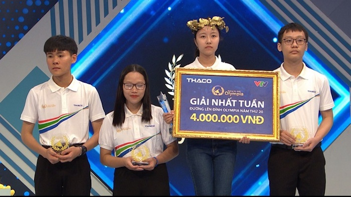 Nữ sinh áp đảo 3 bạn chơi, lập kỷ lục điểm số tại Olympia - 1