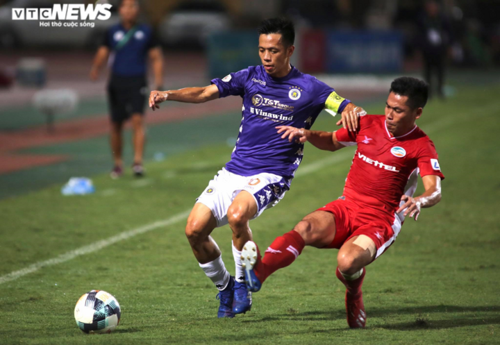 HLV Hà Nội FC: Viettel không dám tấn công, chúng tôi 'tặng' bàn thắng cho họ - 1