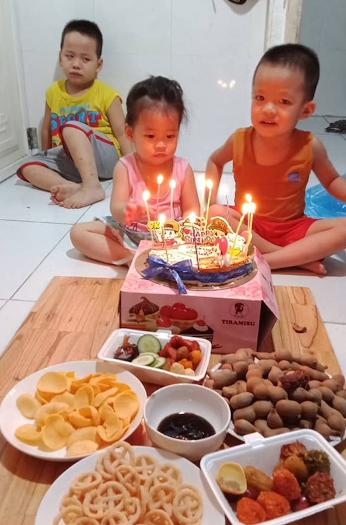 Cậu bé khóc nức nở vì bị 'chiếm sân khấu' trong sinh nhật mình - 3