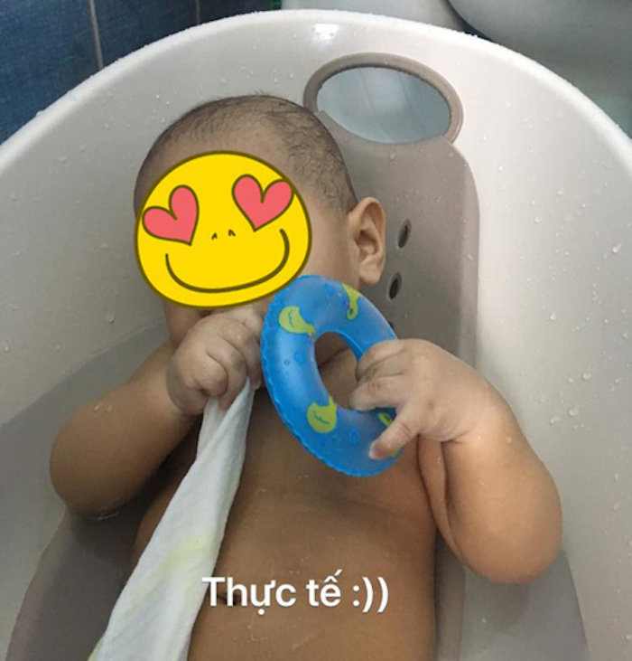 Vừa tức vừa cười khi nhận phao bơi đặt mua qua mạng - 3