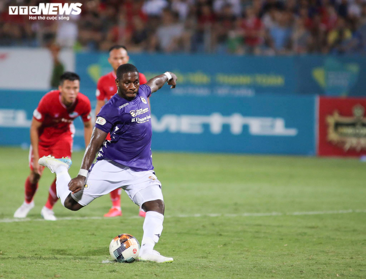 Có nhiều tuyển thủ quốc gia, tại sao trận Viettel vs Hà Nội FC vẫn tẻ nhạt? - 2