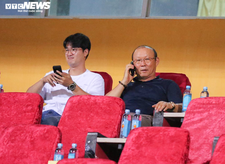 Có nhiều tuyển thủ quốc gia, tại sao trận Viettel vs Hà Nội FC vẫn tẻ nhạt? - 3