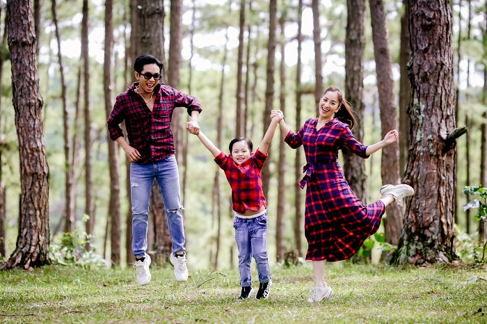 Khánh Thi - Phan Hiển khéo léo phủ nhận tin đồn hôn nhân rạn nứt - 5