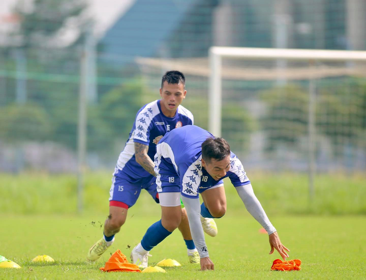 Công Phượng tươi rói ở Cẩm Phả, chuẩn bị đối đầu Than Quảng Ninh - 5