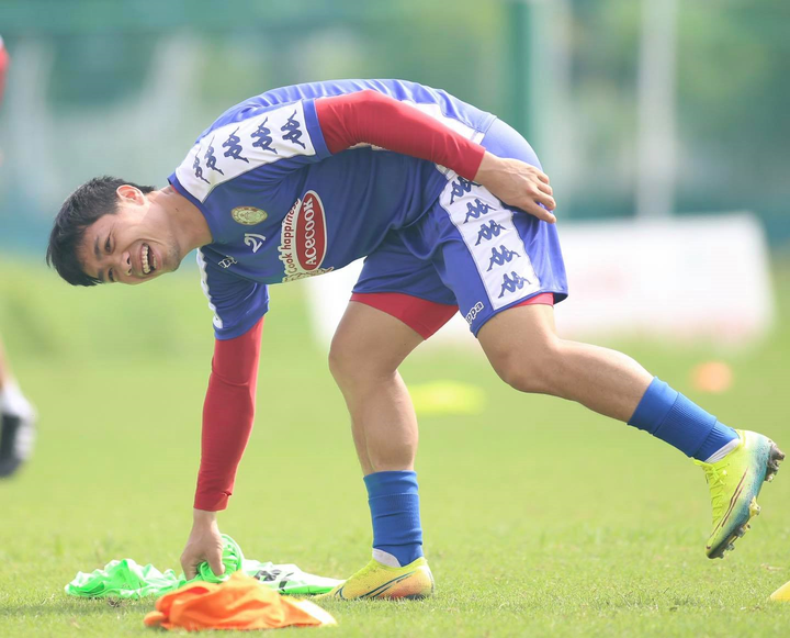 Công Phượng tươi rói ở Cẩm Phả, chuẩn bị đối đầu Than Quảng Ninh - 3