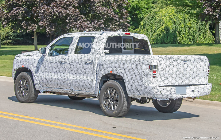  Nissan Frontier 2021 với nhiều cải tiến lần đầu lộ diện - 2