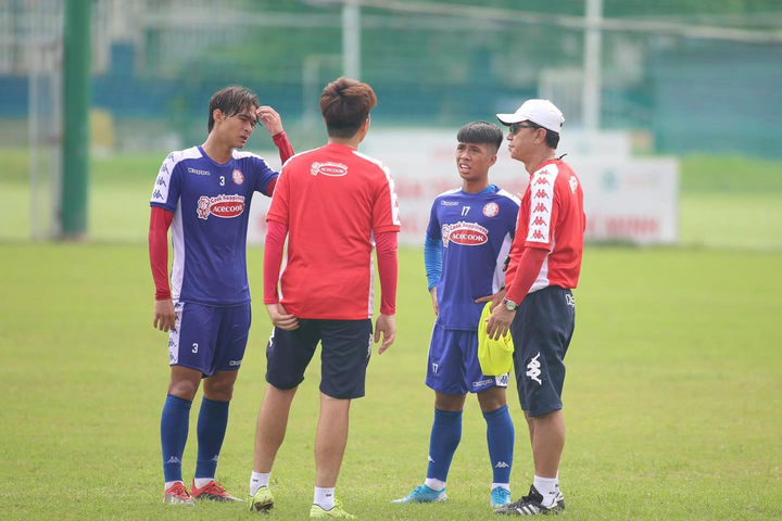 Công Phượng tươi rói ở Cẩm Phả, chuẩn bị đối đầu Than Quảng Ninh - 8