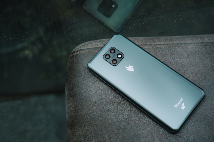 Cộng đồng quốc tế hào hứng với điện thoại Vsmart Aris 5G 'Make in Vietnam' - 3