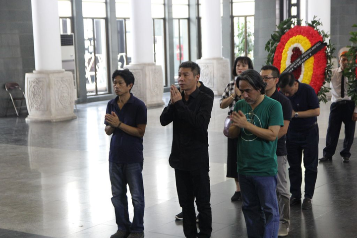 NSND Trung Anh, Xuân Bắc nghẹn ngào tiễn đưa bà Vi 'Của để dành' - 8