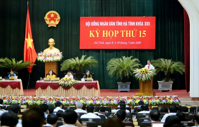Bí thư 'chê' giám đốc Sở thiếu trách nhiệm - 2